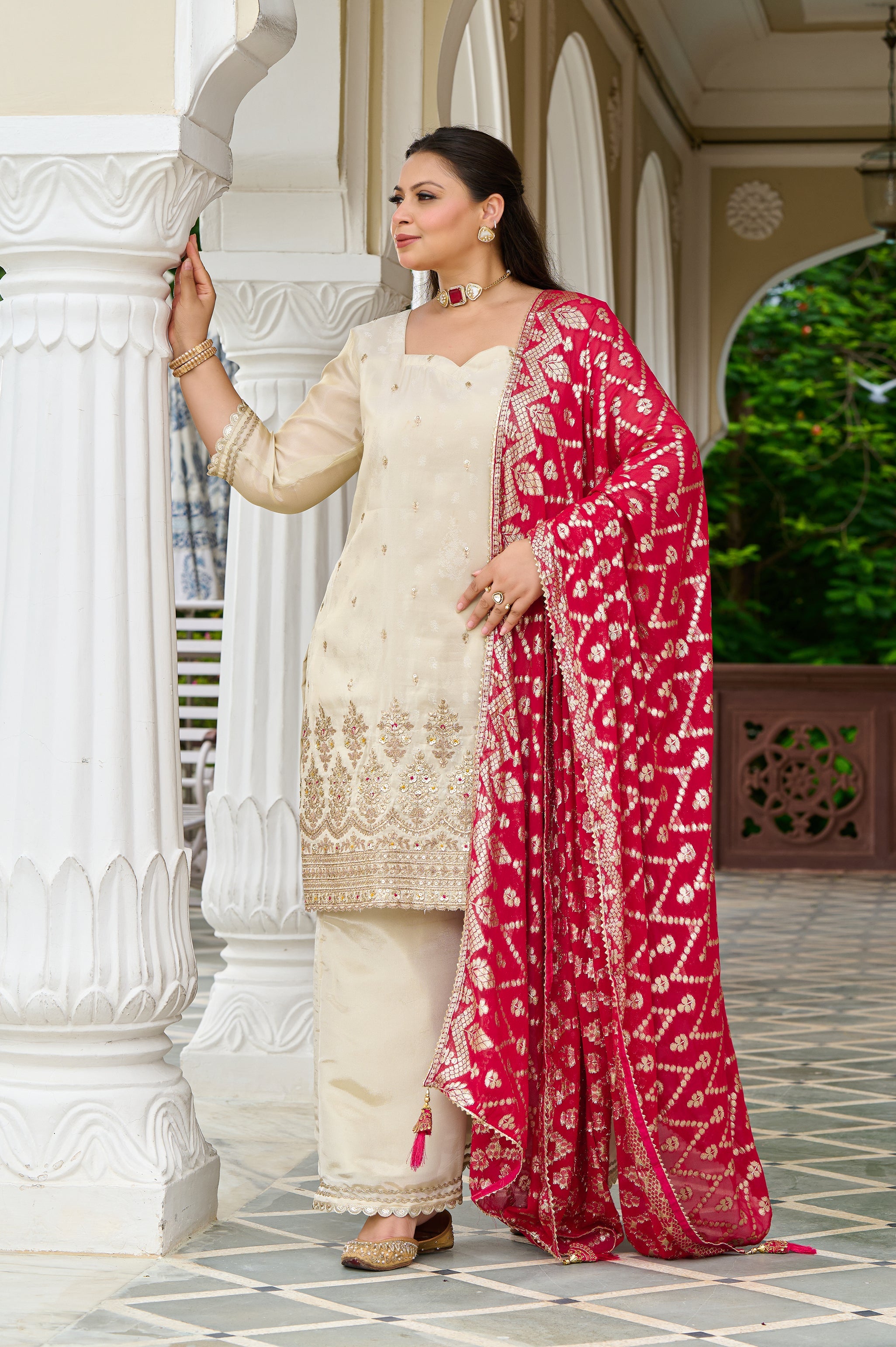 Plus Size Exclusive Regal Ivory Embroidered Kurta Set with Contrast Dupatta