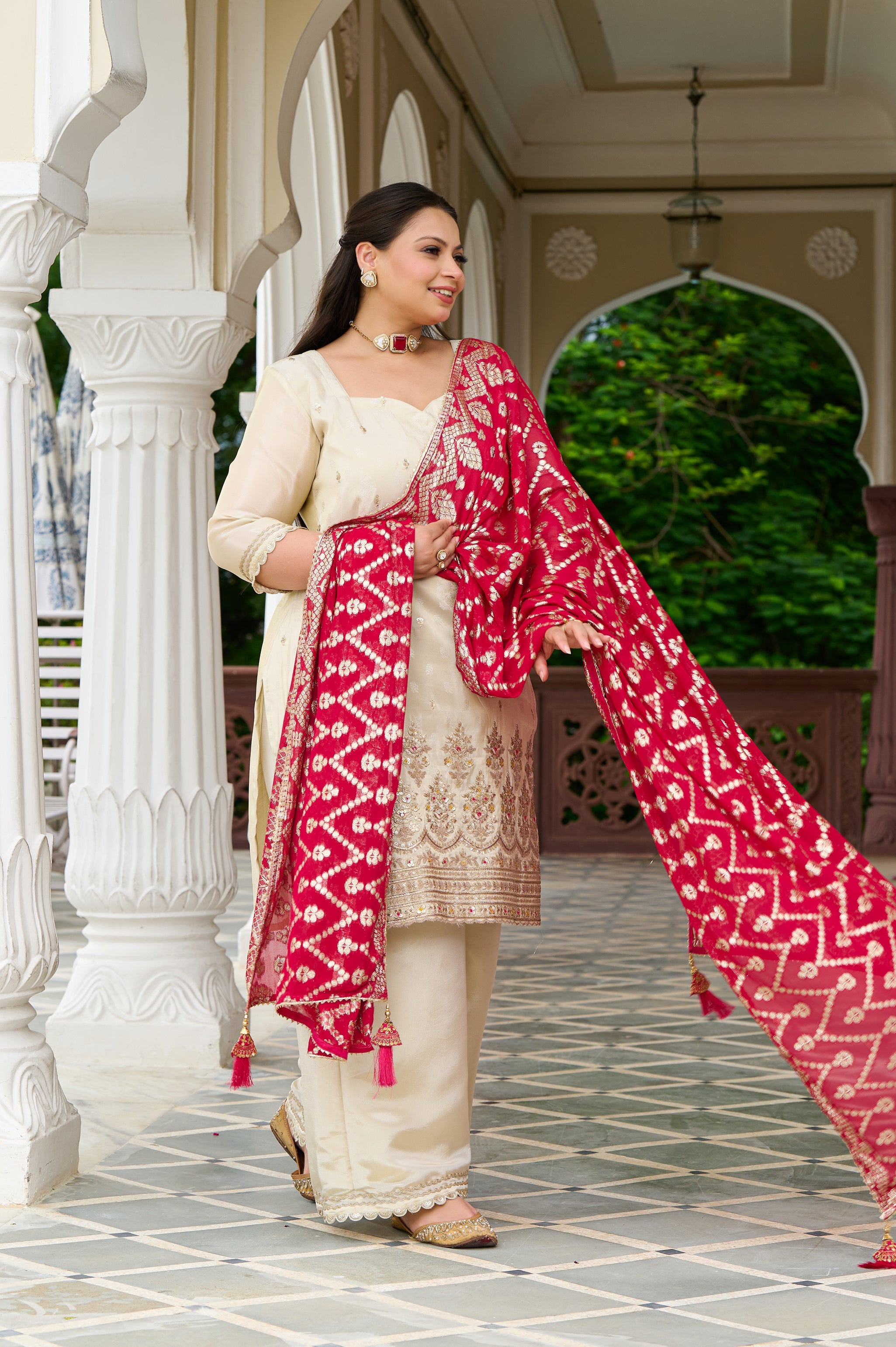 Plus Size Exclusive Regal Ivory Embroidered Kurta Set with Contrast Dupatta
