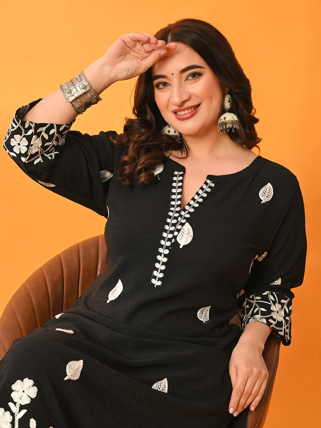 Plus Size Black Floral Aari Kurta