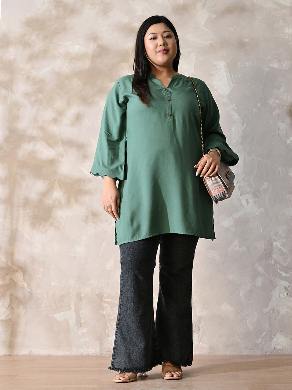 Sage Green Relaxed Fit Scalloped Rayon Kurta